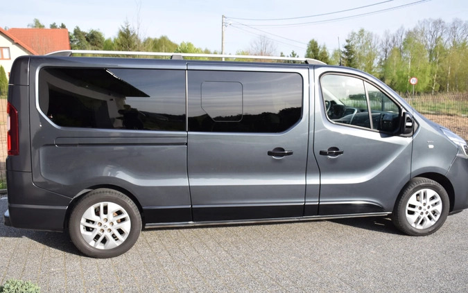 Renault Trafic cena 146200 przebieg: 64000, rok produkcji 2020 z Kielce małe 781